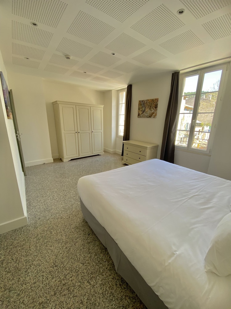 Deluxe Suite - Photo 4
