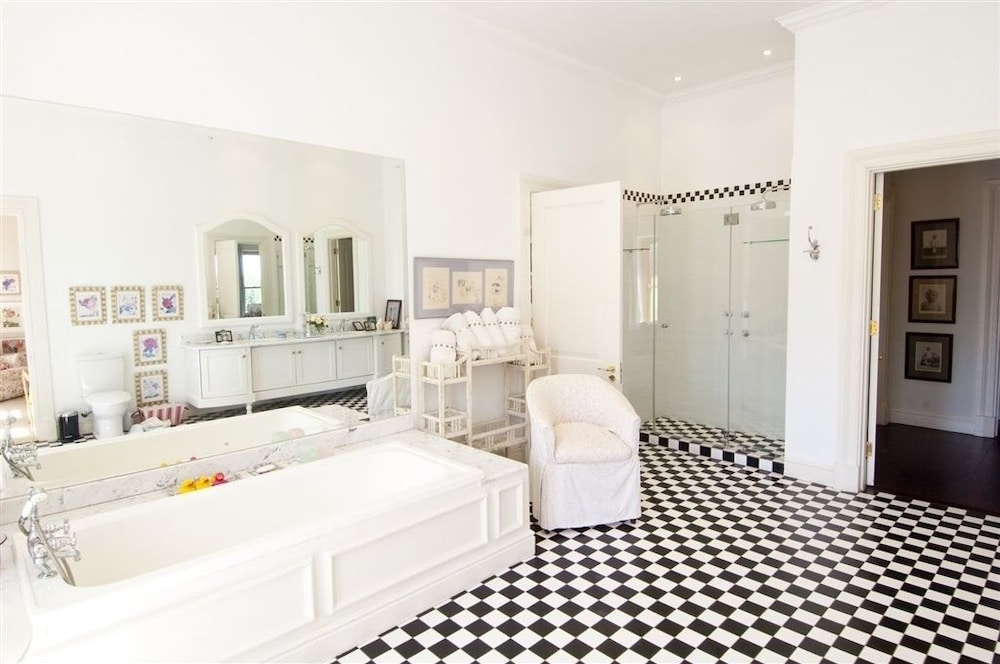 Luxury Suite (Internal) photo 2
