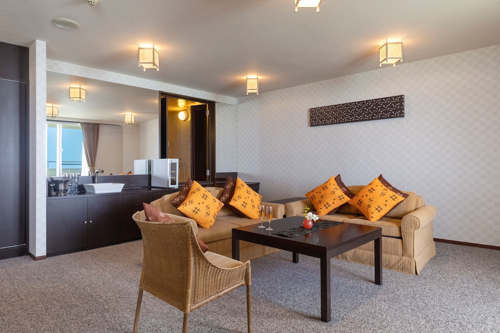 Cypress Suite, Non Smoking, Ocean View photo 2