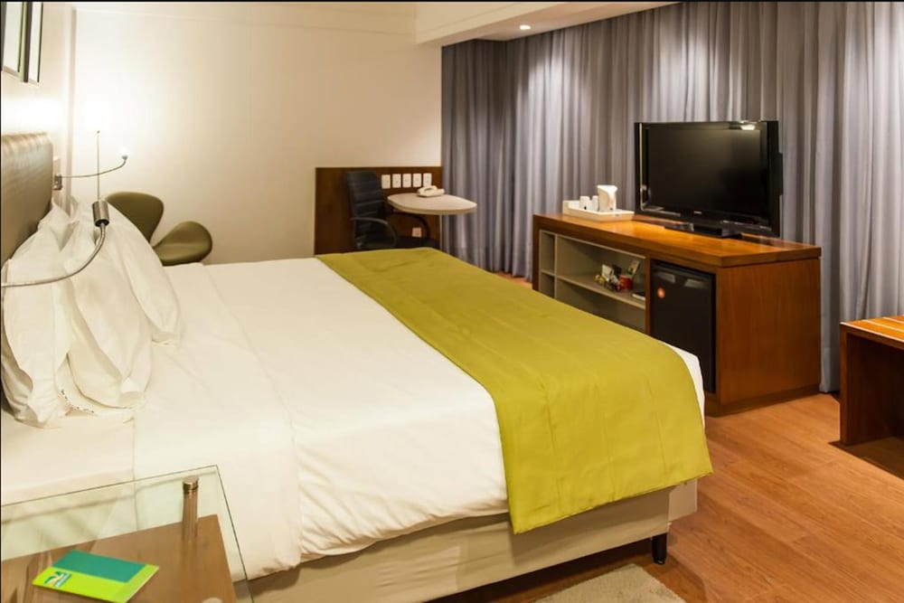 Deluxe Double Room, 1 King Bed photo 2