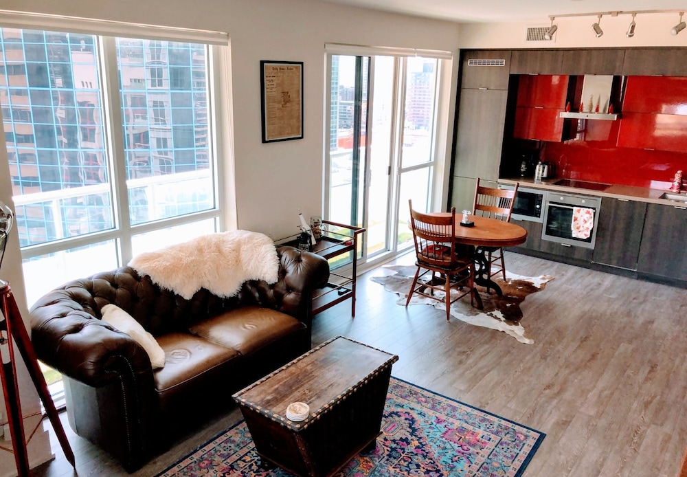 Deluxe Condo, 2 Bedrooms, Non Smoking, City View