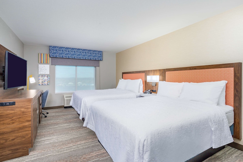 Room, 2 Queen Beds, Refrigerator - Photo 2