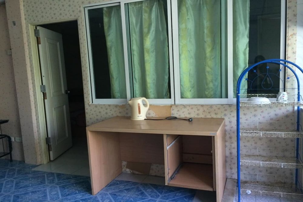 1 Bedroom Apartment photo 3