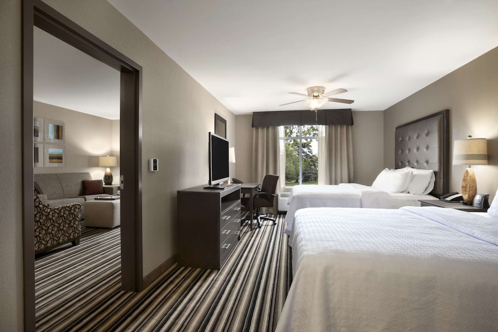 Suite, 2 Queen Beds