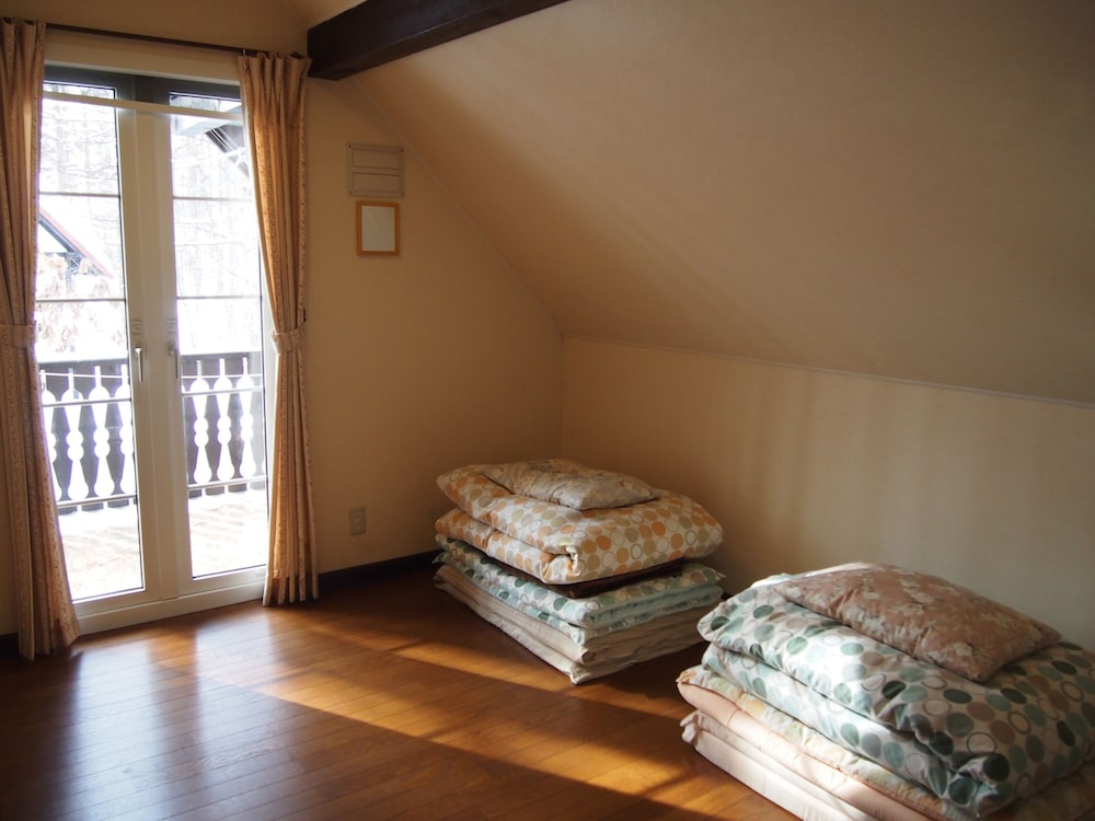 Triple Room, Non Smoking (Male Domitory) photo 1