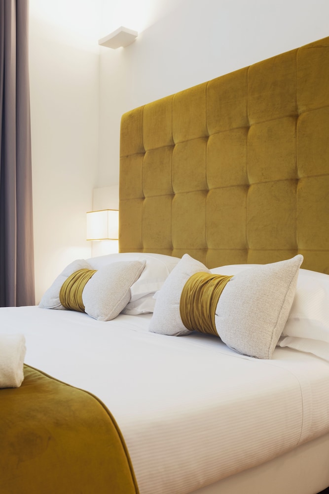 Deluxe Double Room, City View