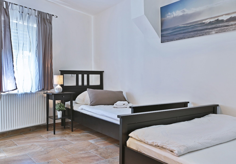 Standard Triple Room, Non Smoking photo 1