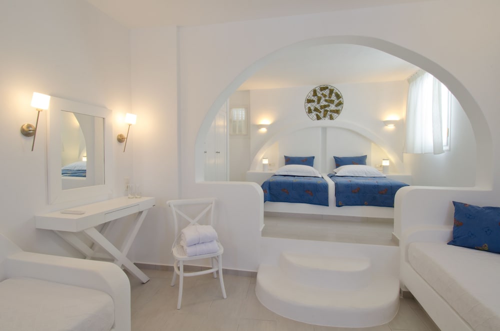 Quarto Triplo Superior, Vista para a Piscina