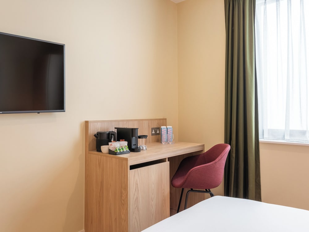 Medium Room - Photo 3