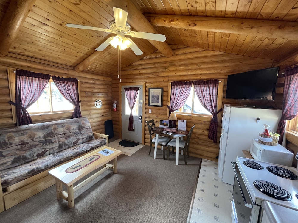Standard Cabin, 1 Bedroom, Mountain View, Mountainside photo 1