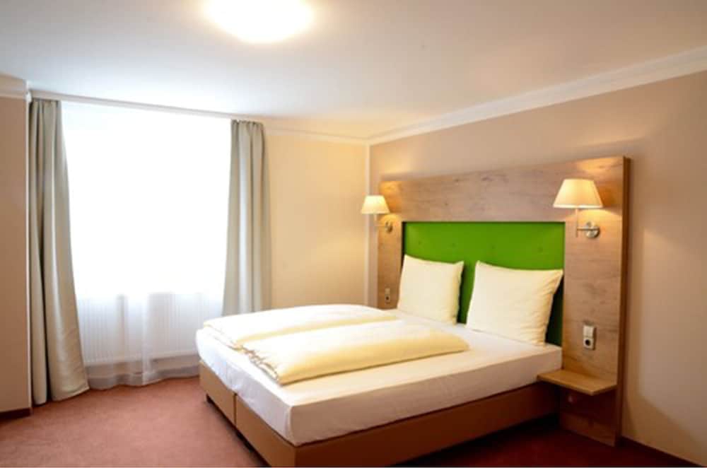Standard Double Room photo 3