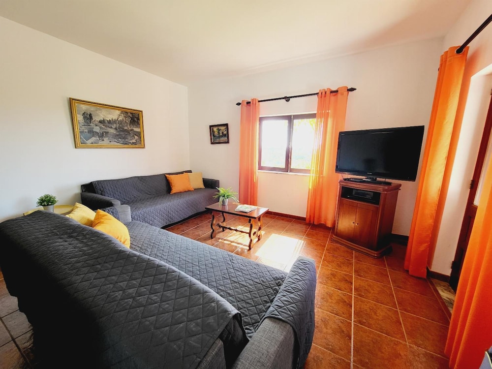 Villa photo 1