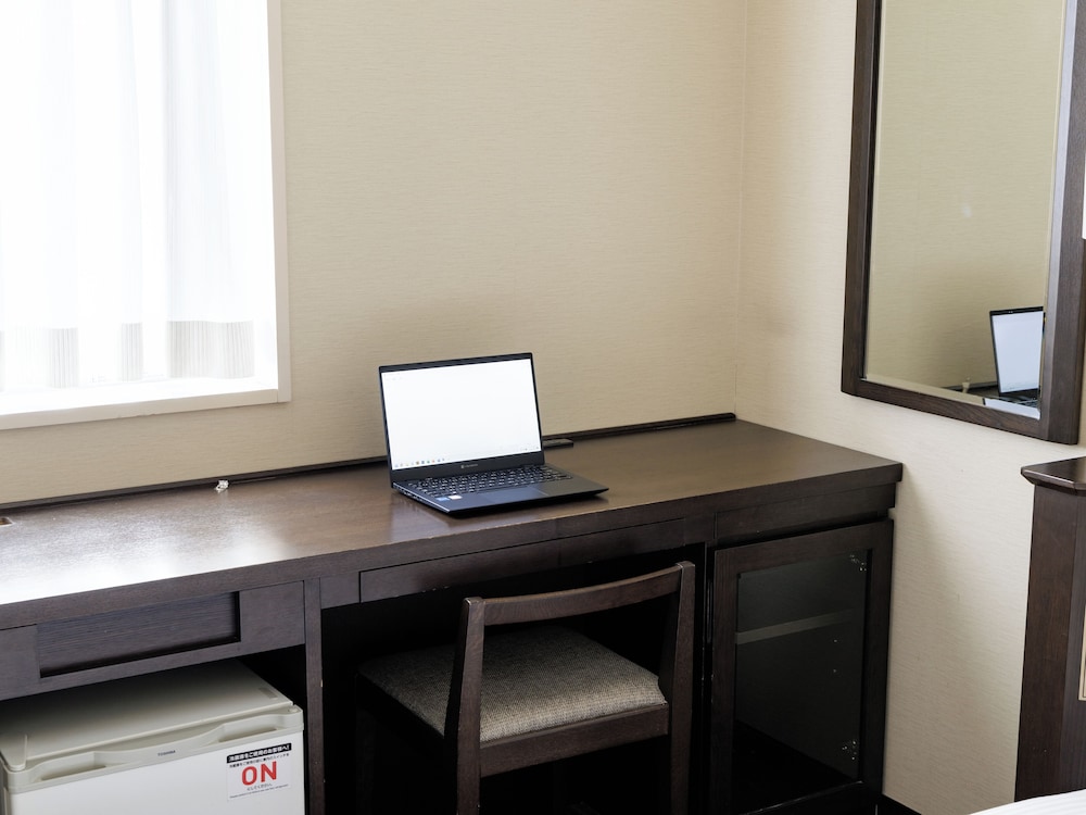Economy Double Room, Smoking (for 2 people) photo 3