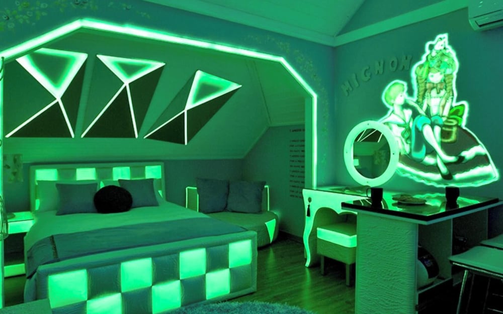 Room (Room 201 (Studio Couple Room))