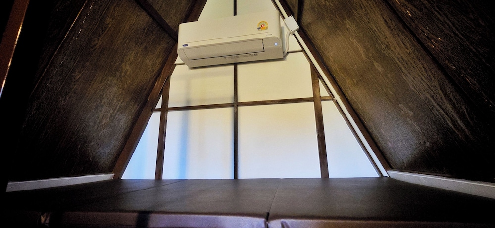 Premium Room, 2 Twin Beds, Non Smoking, Lake View photo 1
