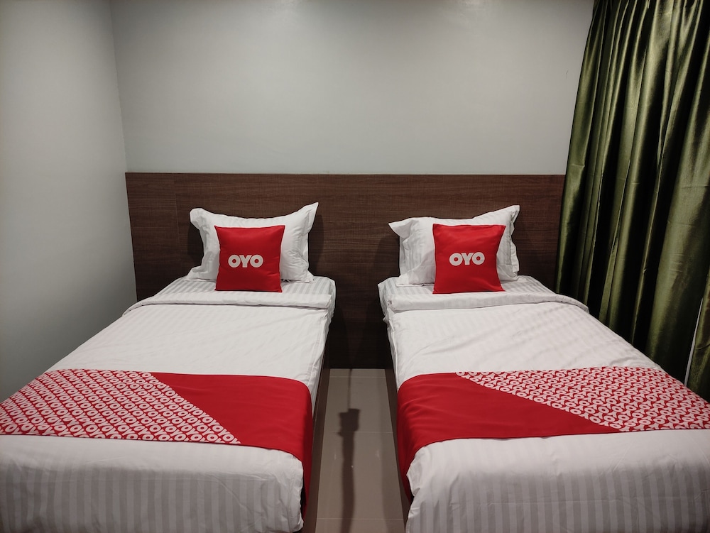 Standard Twin Room - Photo 8