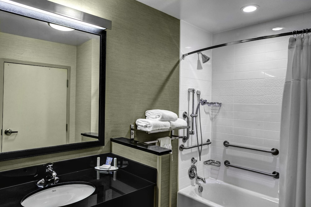 Fairfield Inn & Suites by Marriott Lansing at Eastwood, Foto 2