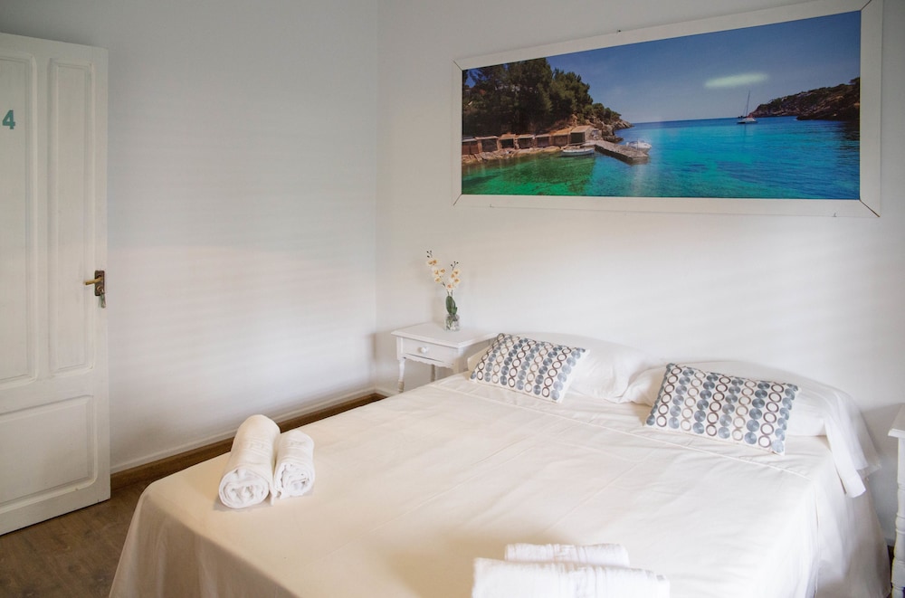 Double Room, Shared Bathroom