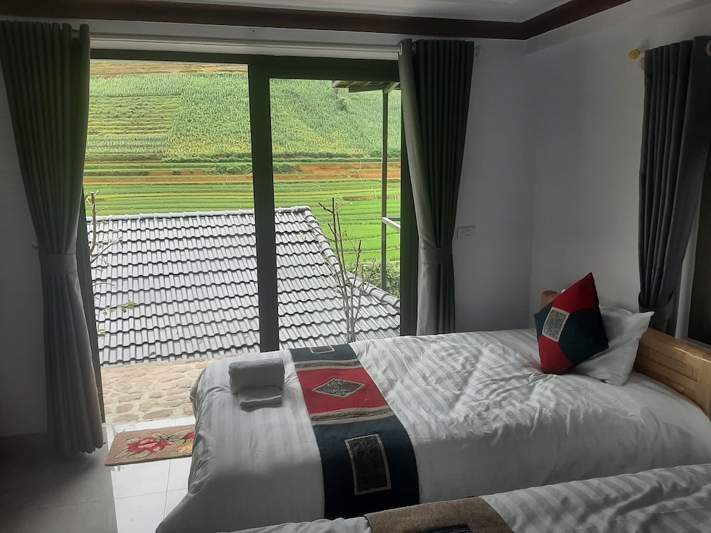 Deluxe Triple Room photo 2