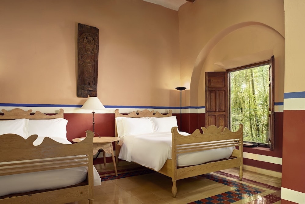 Suite, 2 Queen Beds - Photo 2