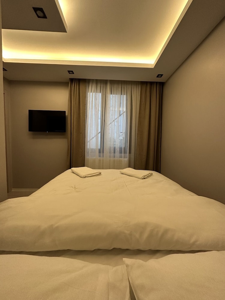 Deluxe Suite photo 1