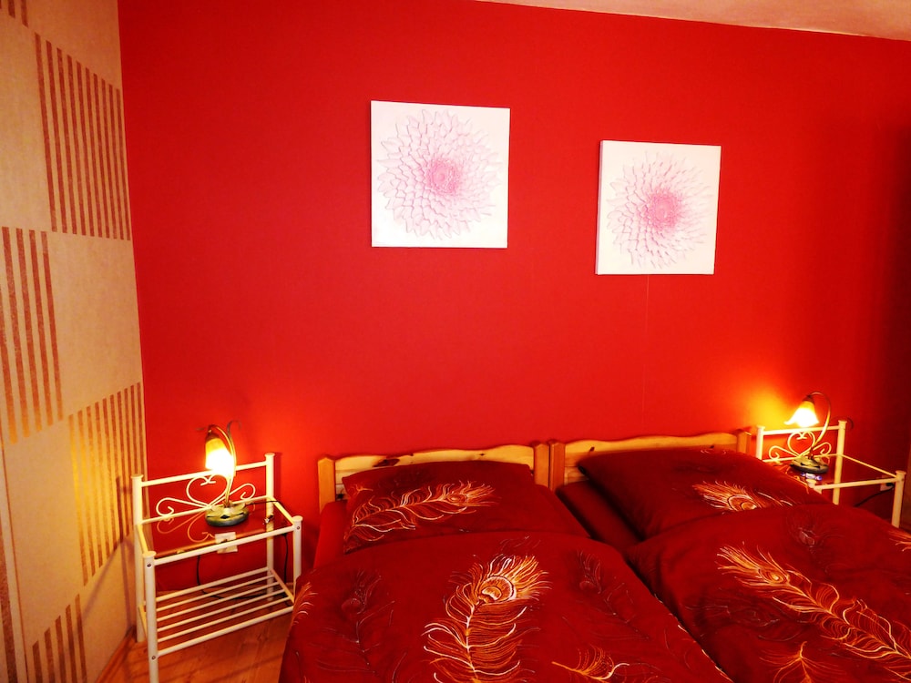 Luxury Condo, 2 Bedrooms photo 2