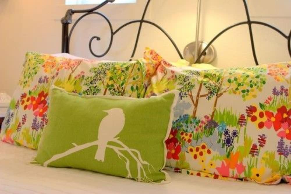 Room (Sugar Magnolia) photo 1
