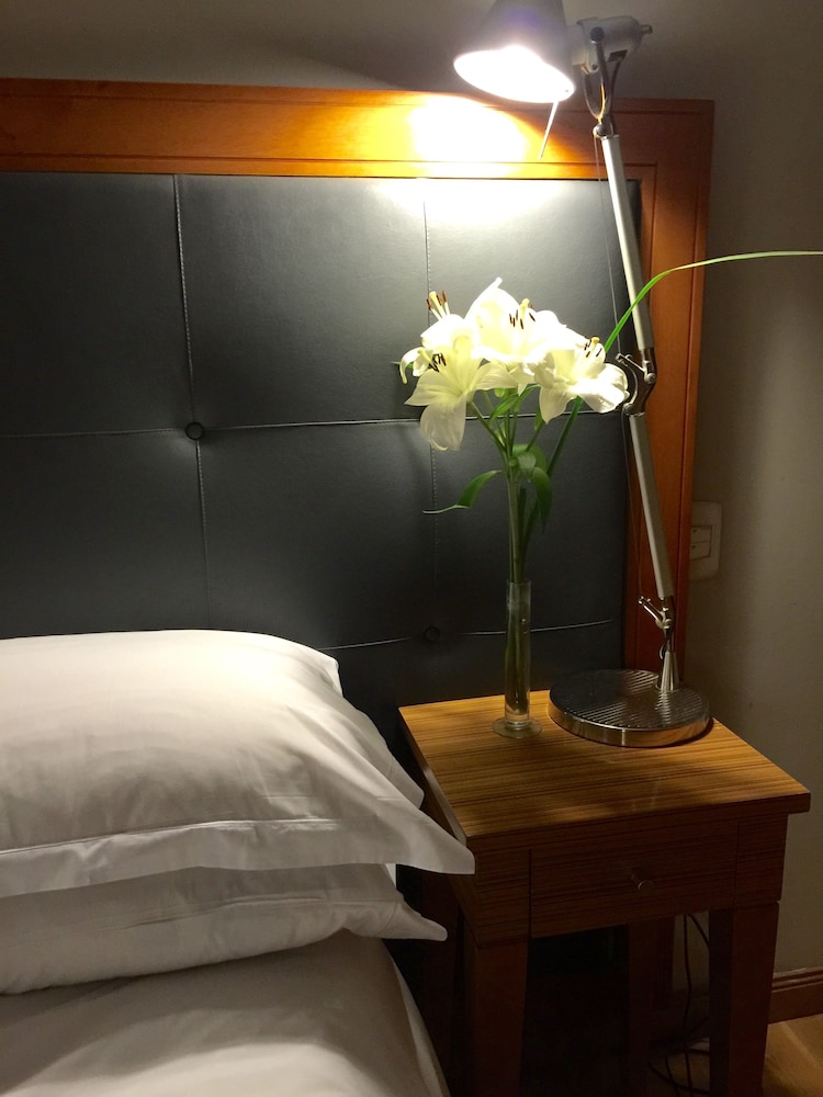 Deluxe Double Room, Jetted Tub photo 2