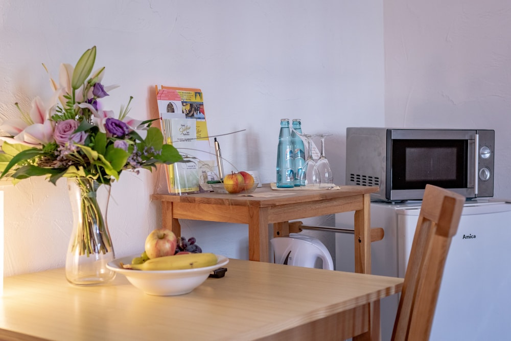 Classic Double Room Annex - Photo 2