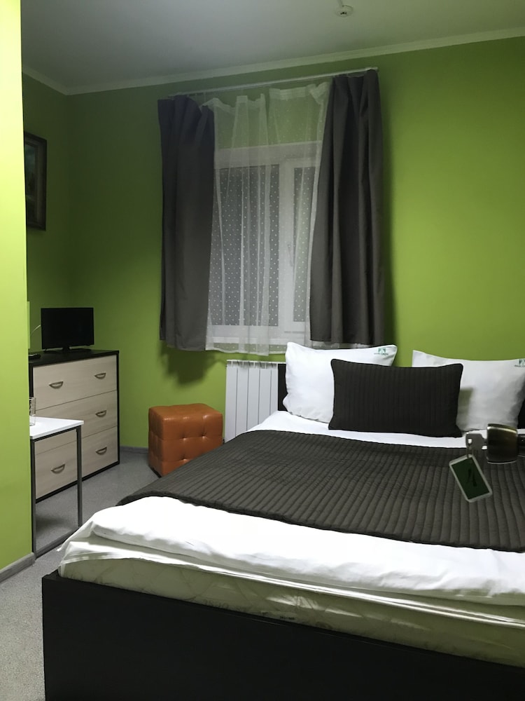 Economy Double Room photo 3