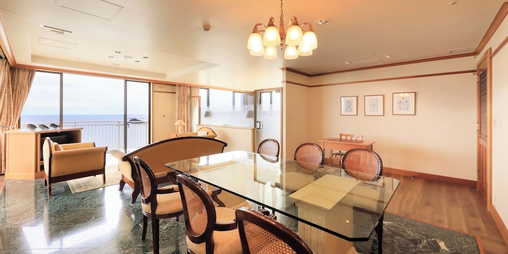 Ocean View Royal Suite / White Breeze, Non Smoking