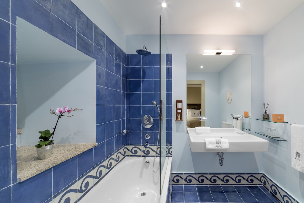Superior Double or Twin Room (Manor House) photo 3