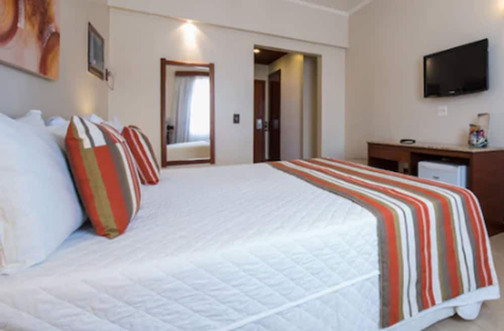 Deluxe Double or Twin Room photo 2