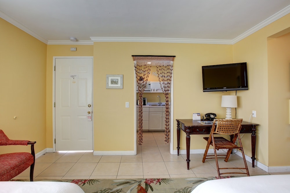 Room, Kitchenette photo 1