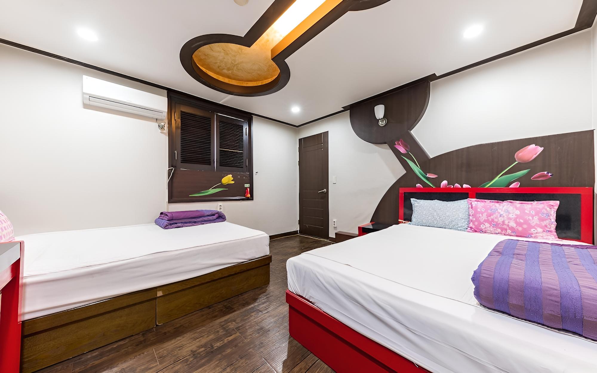Room (Twin) photo 2