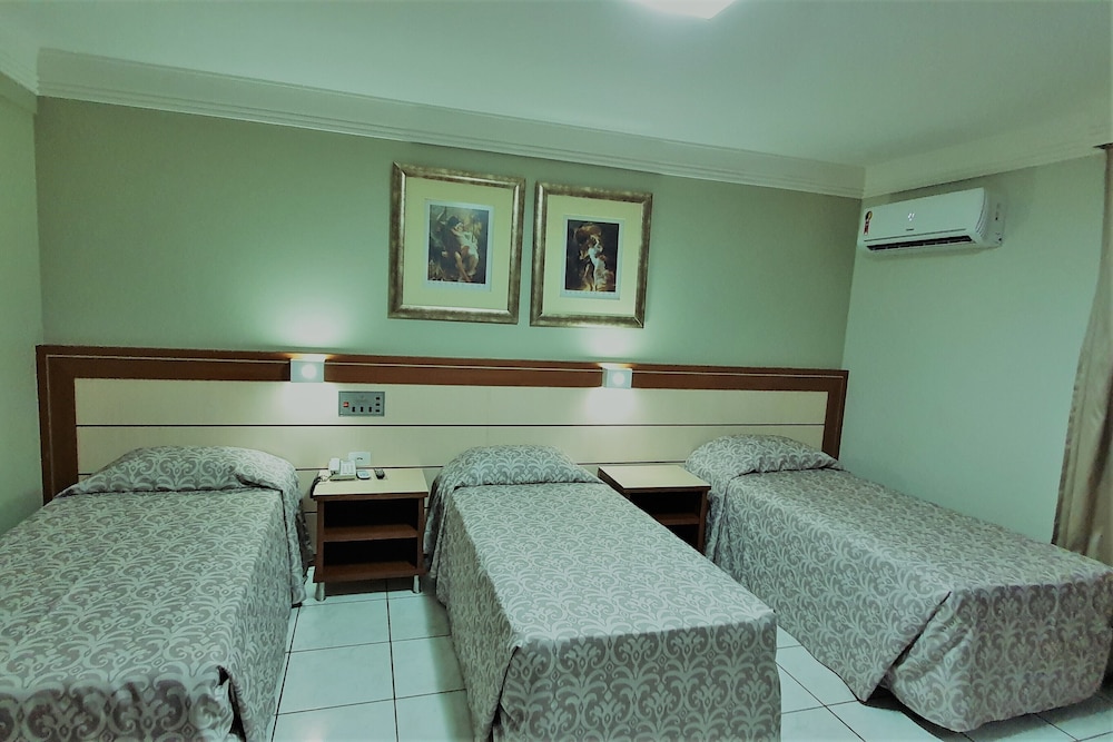 Deluxe Triple Room photo 3