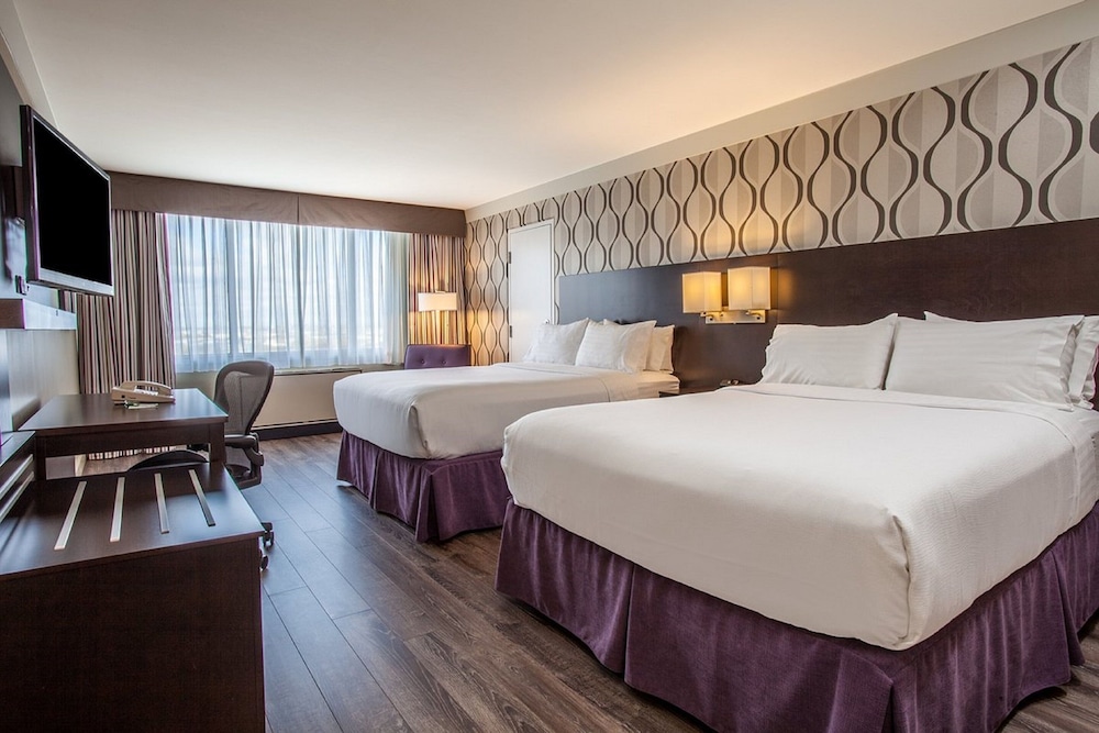 Standard Room, 2 Queen Beds - Photo 6