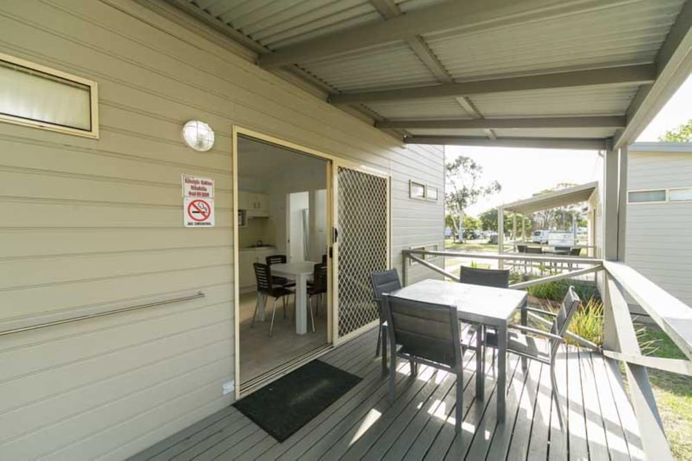 Standard Cabin - Sleeps 4 photo 3