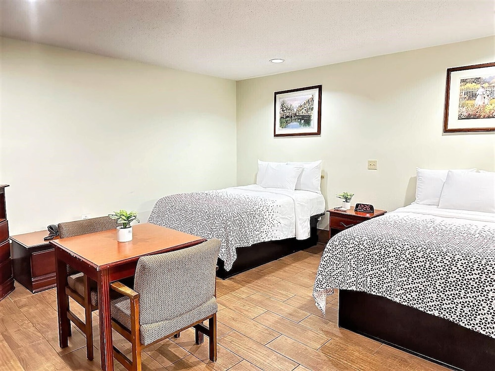 Standard Double Room, 2 Double Beds, Non Smoking photo 1
