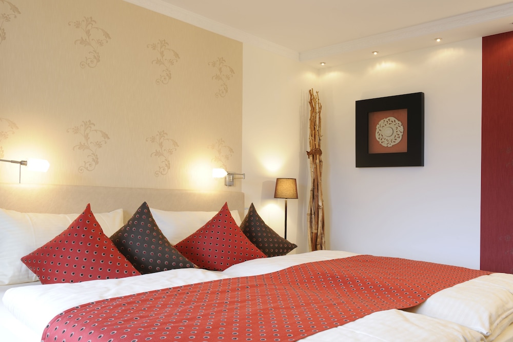 Deluxe Double Room, 1 Double Bed - Photo 2