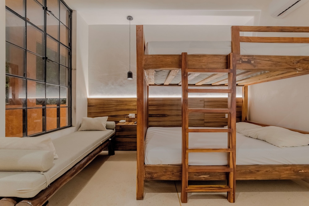 Deluxe Quadruple Room photo 1