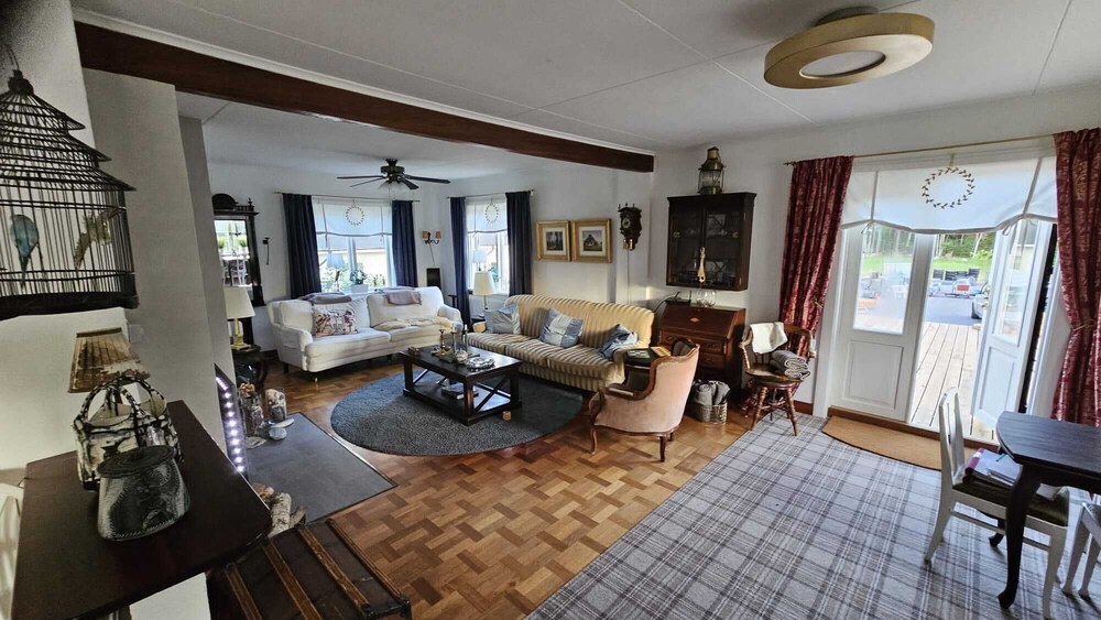Family Quadruple Room, Multiple Beds, Pets Allowed photo 3