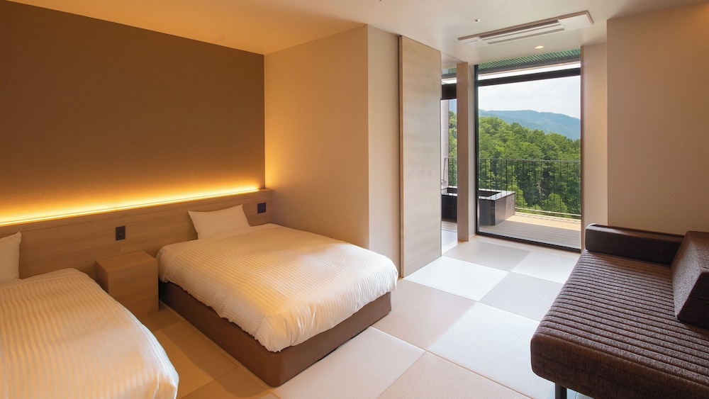 Superior Japanese-Style Beds with Private Open-Air-Bath - Non-Smoking - Photo 1