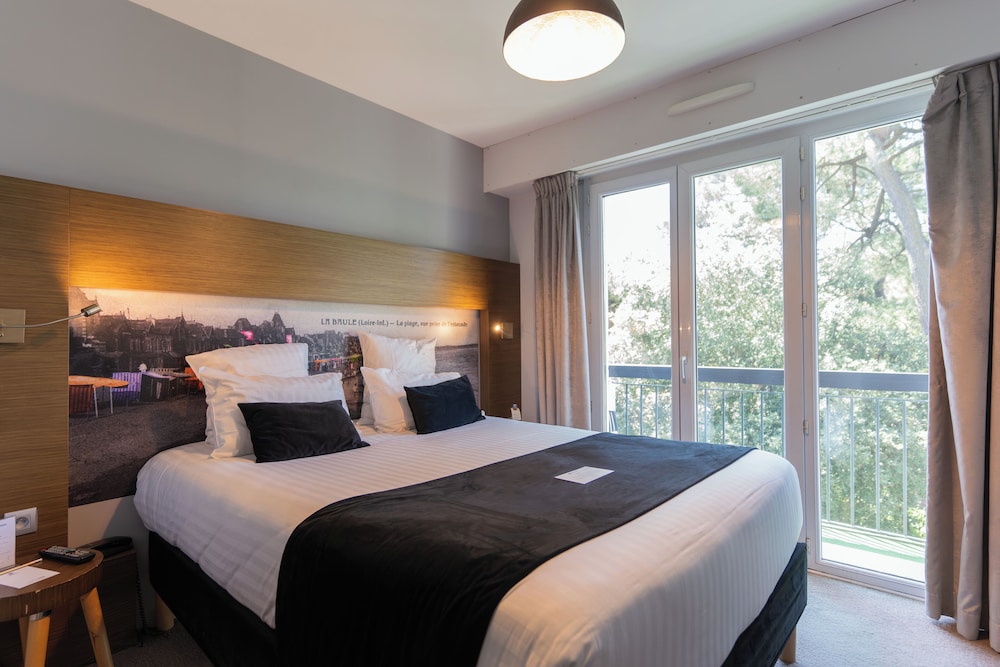 Classic Room, 1 Queen Bed, Non Smoking, Garden View photo 2