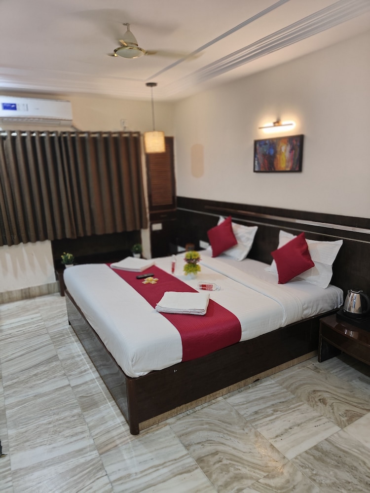 Double Bed Non Ac Room