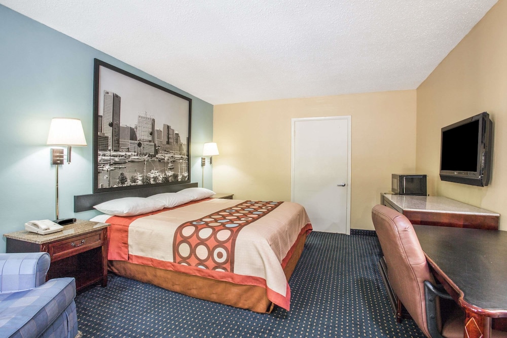Standard Room, 1 King Bed - Photo 2