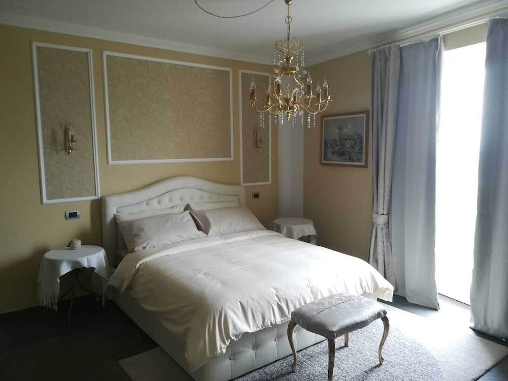 Royal Double Room, Ground Floor