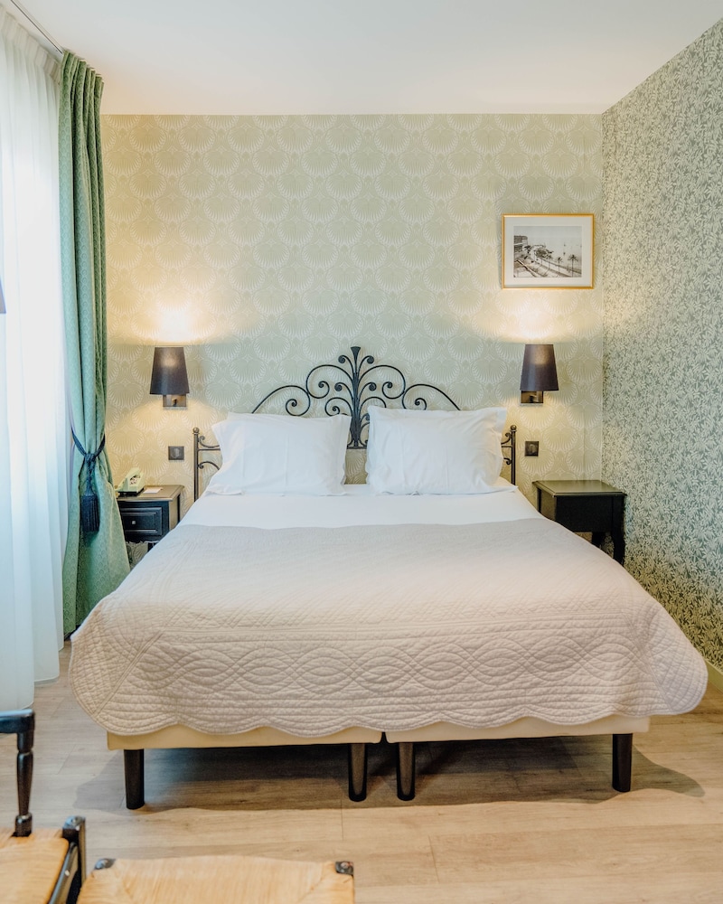 Superior Double Room - Photo 9