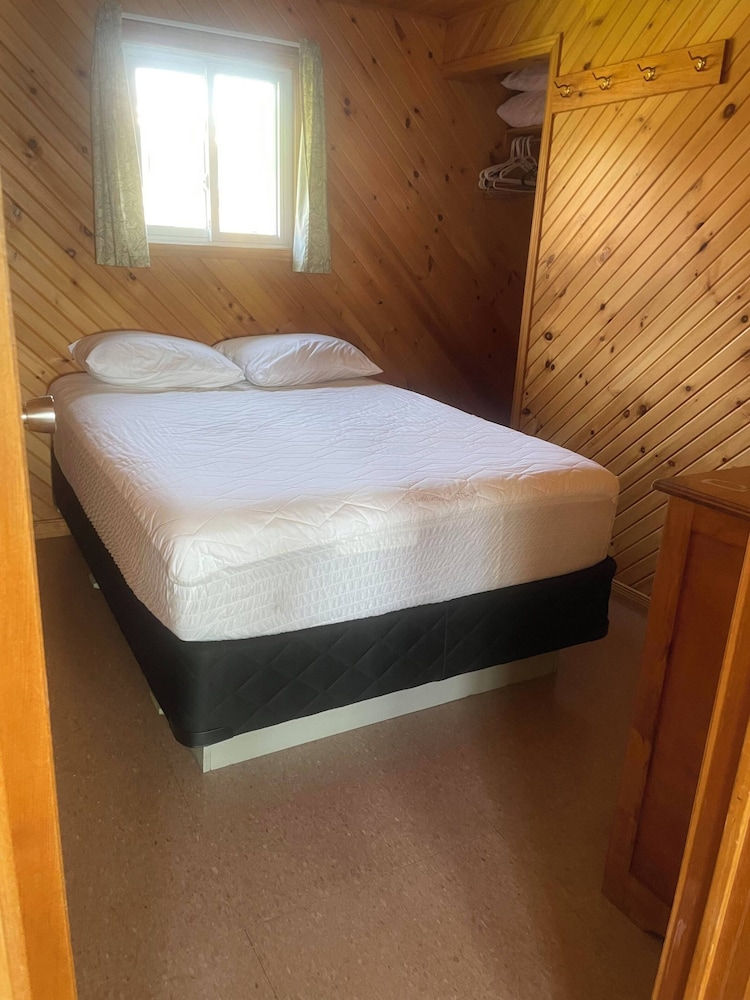Standard Cottage, 2 Bedrooms, Lake View photo 2