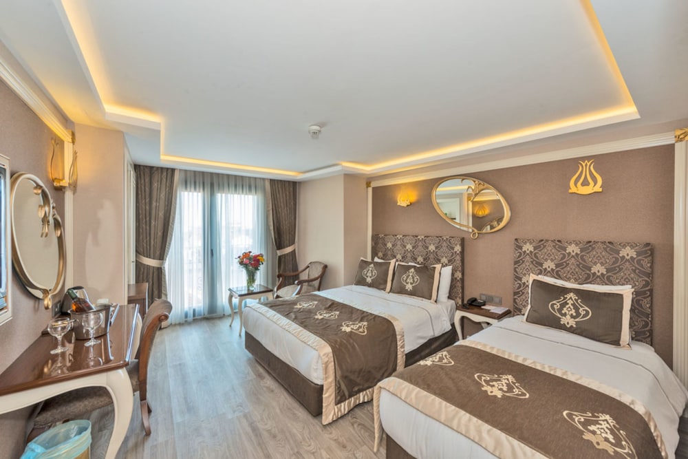 Classic Triple Room photo 1
